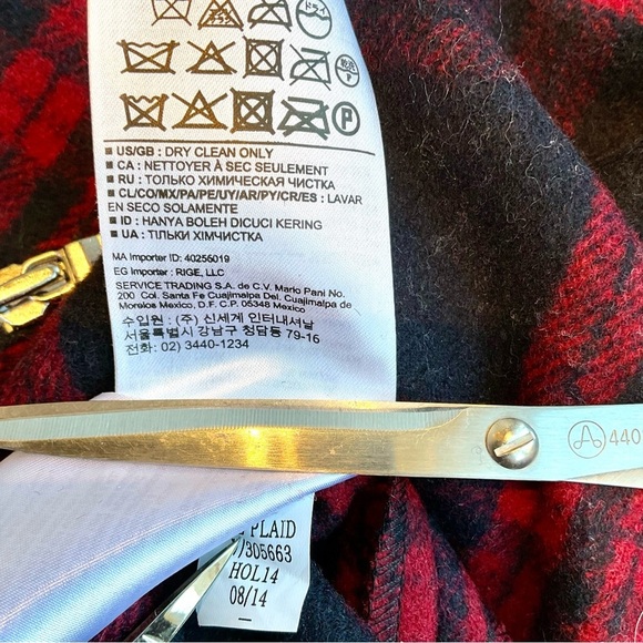 x Gap Mini Skirt in Plaid Wool Blend Red and Black Check with Zip Pockets (8) - Picture 7 of 8